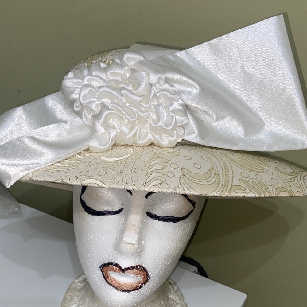 Beautiful Dress Hat / Church Hat by Psalms CIV
